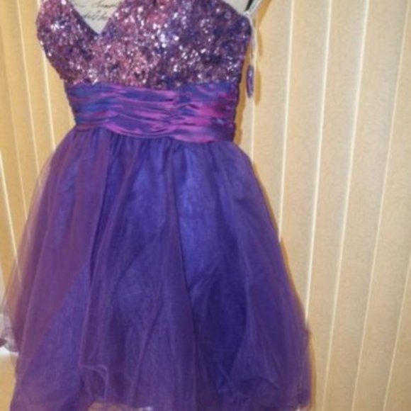 *Weekend Special Sale* Purple Strapless Sequins Short Party Dress Size 10 - Picture 4 of 10